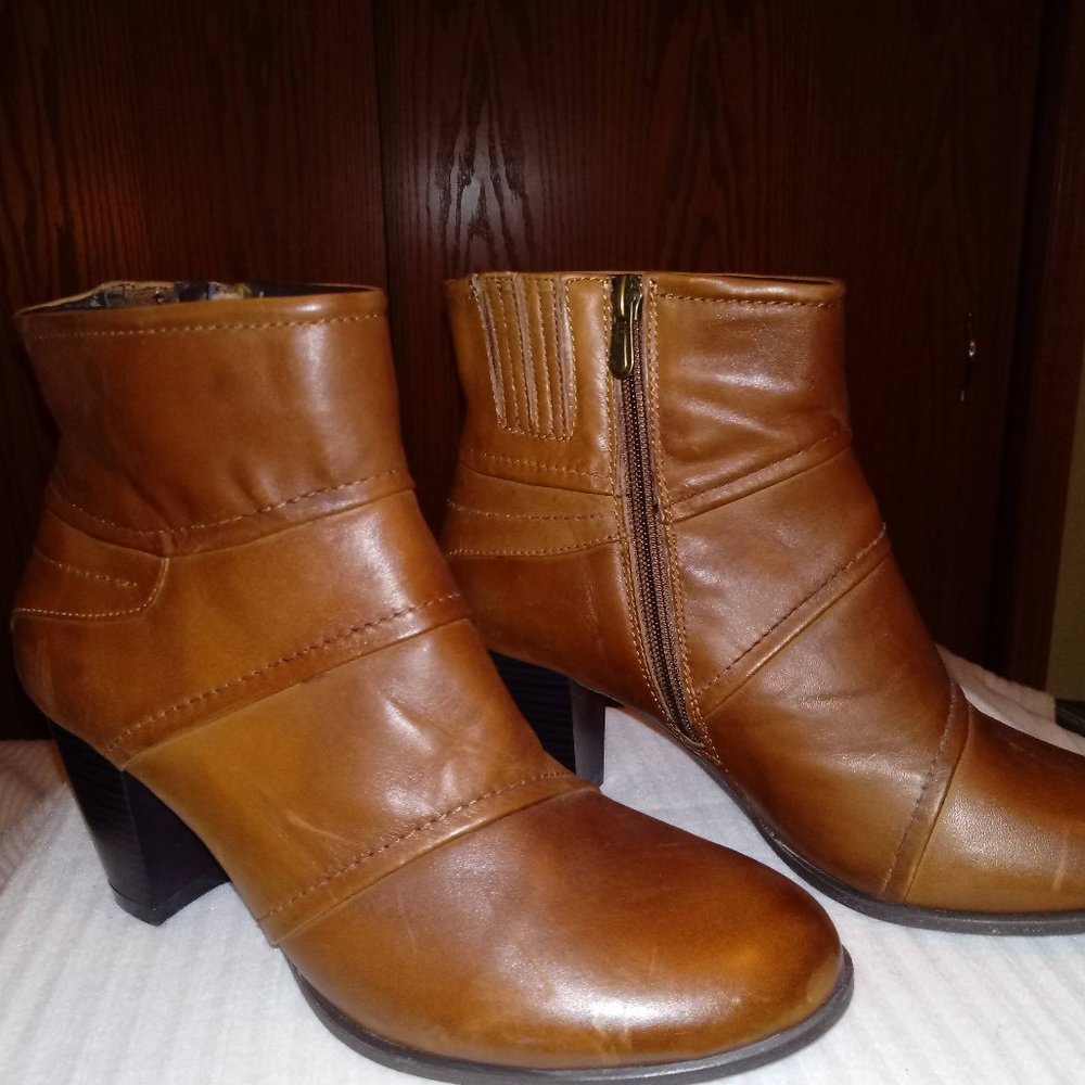 Womens Boots